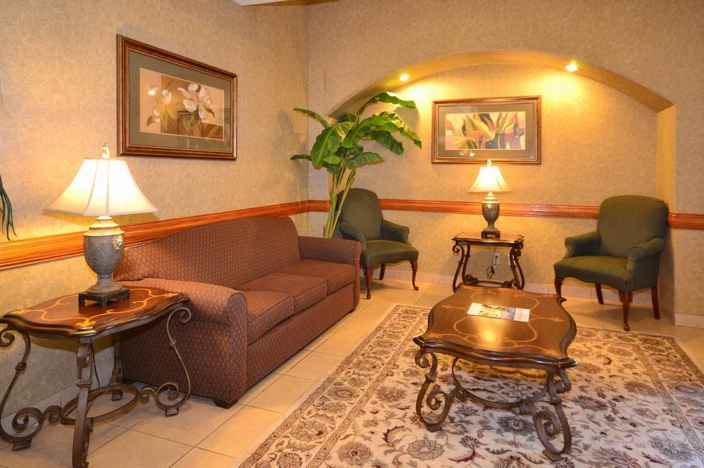 Best Western Casa Villa Suites Photo