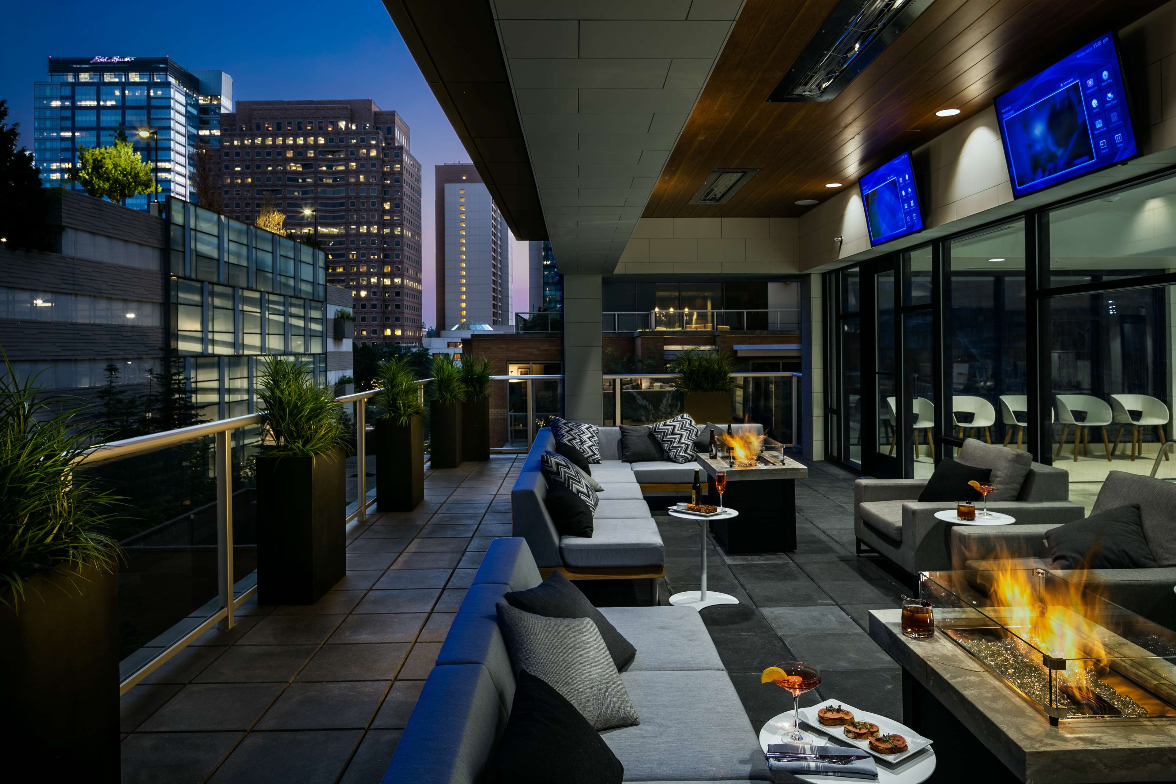 Hilton Garden Inn Seattle Bellevue Downtown 10777 NE 10th St Bellevue