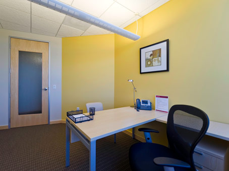 Regus - Wisconsin, Madison East - Park Bank Plaza Photo