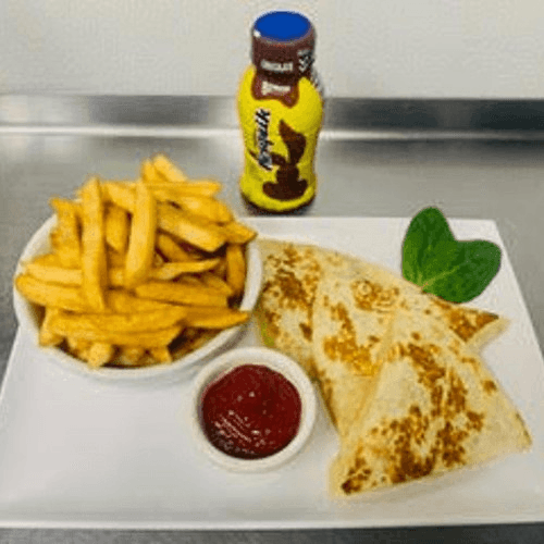Solo Queso Quesadilla Con Papas Y Jugo
