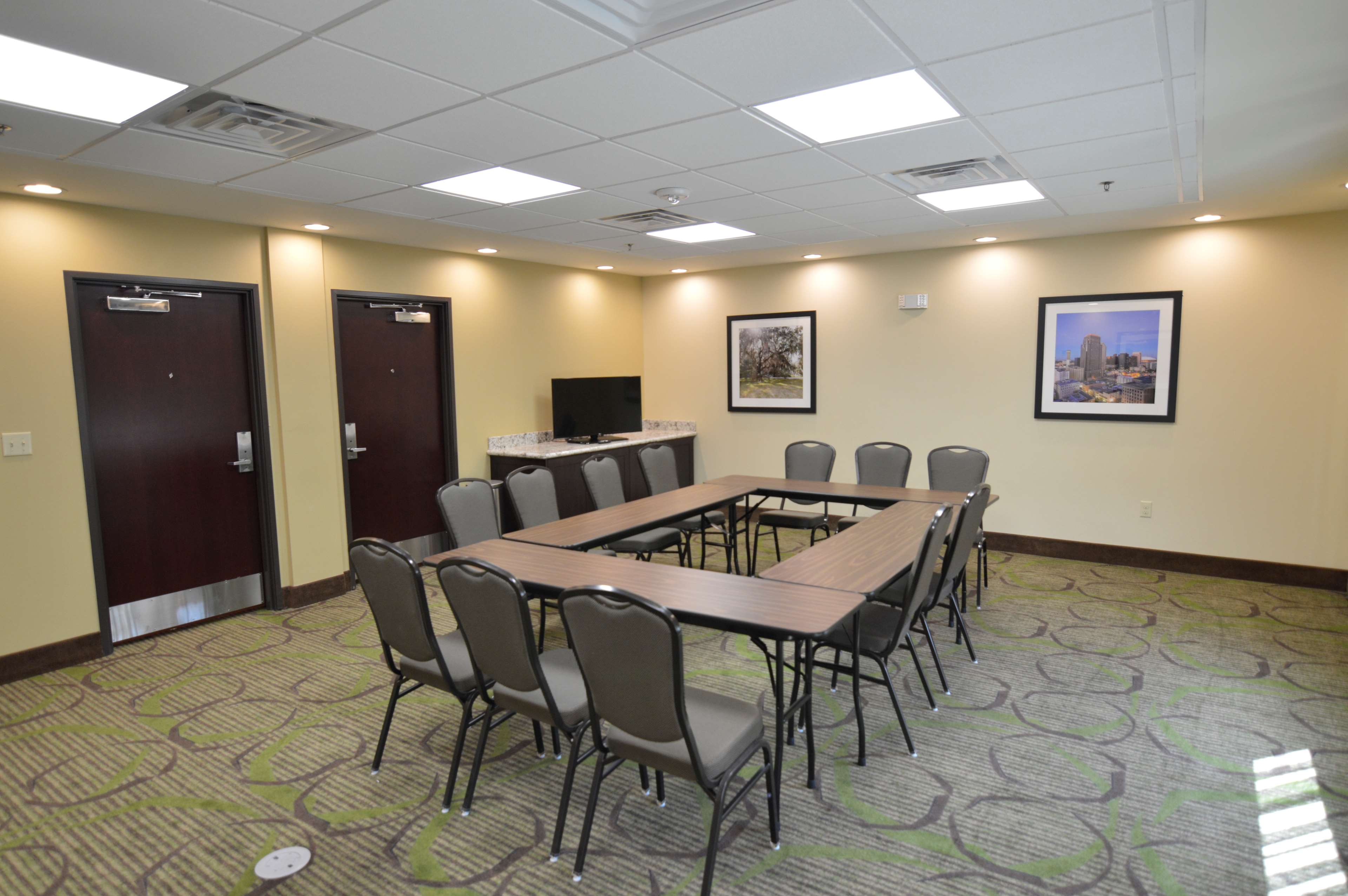 Best Western Plus New Orleans Airport Hotel Photo