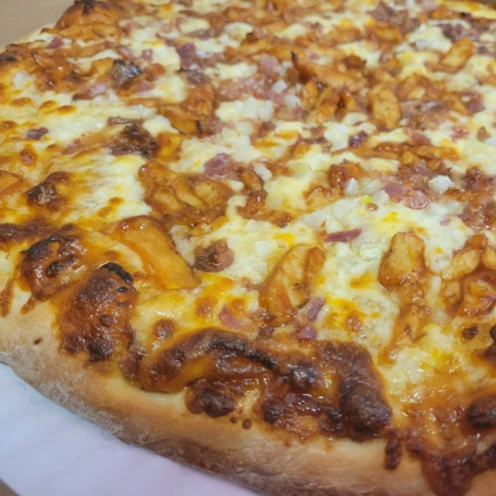 Maggie May's BBQ Chicken Pizza