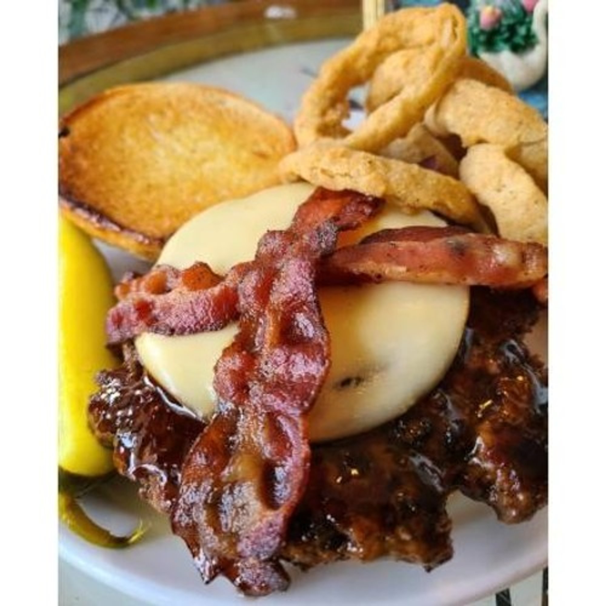 11 O'clock Burger