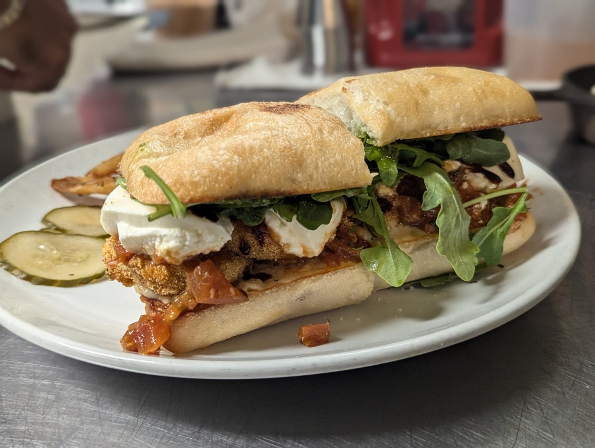 Ciabatta Burrata Tomat-a