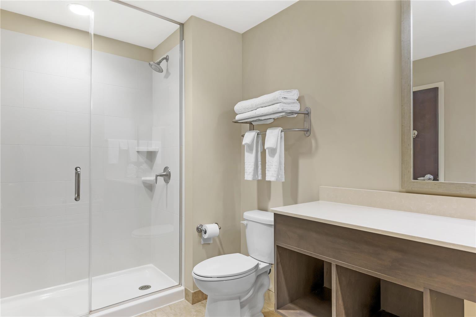 Best Western Plus Centralia Hotel & Suites Image