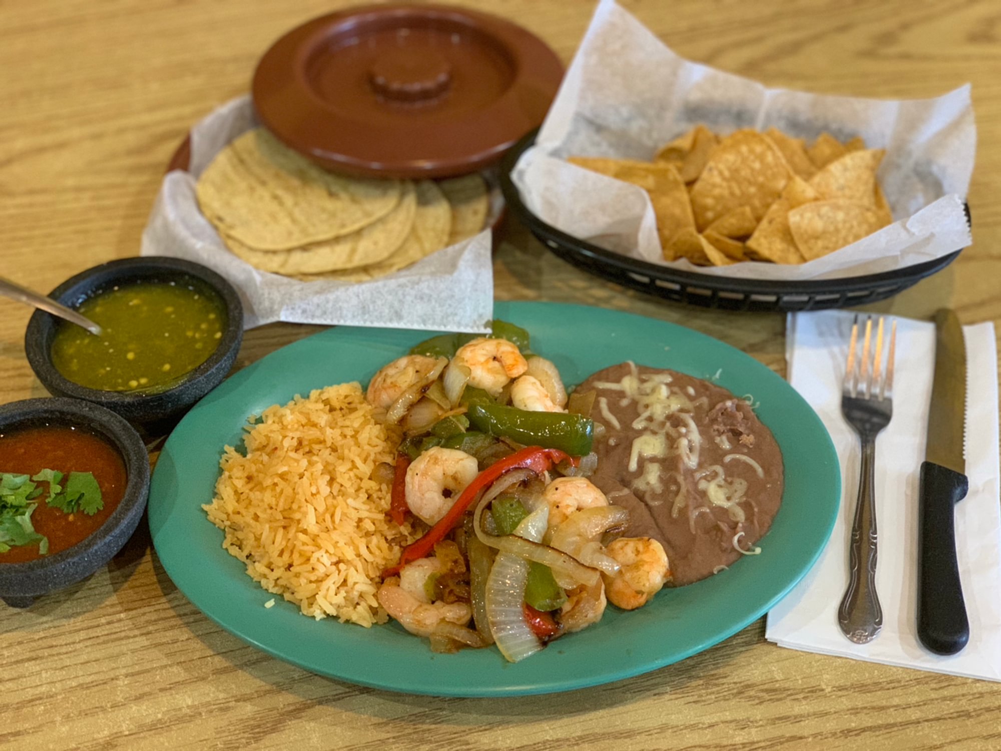 Spicy Shrimp Fajitas Dinner