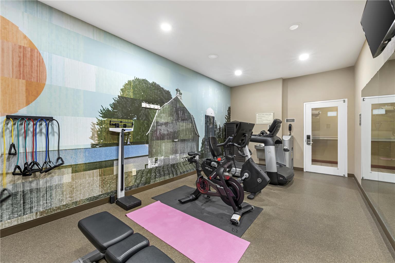 Best Western Plus Butterfield Inn Image