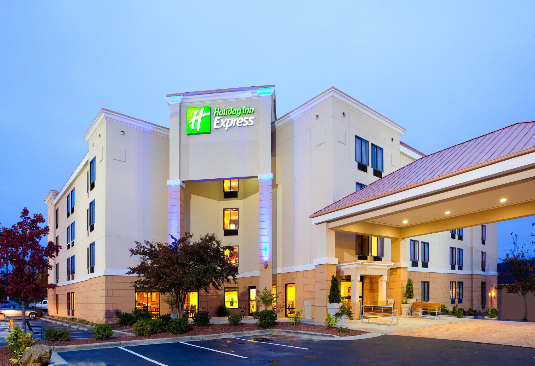 Holiday Inn Express Durham Photo