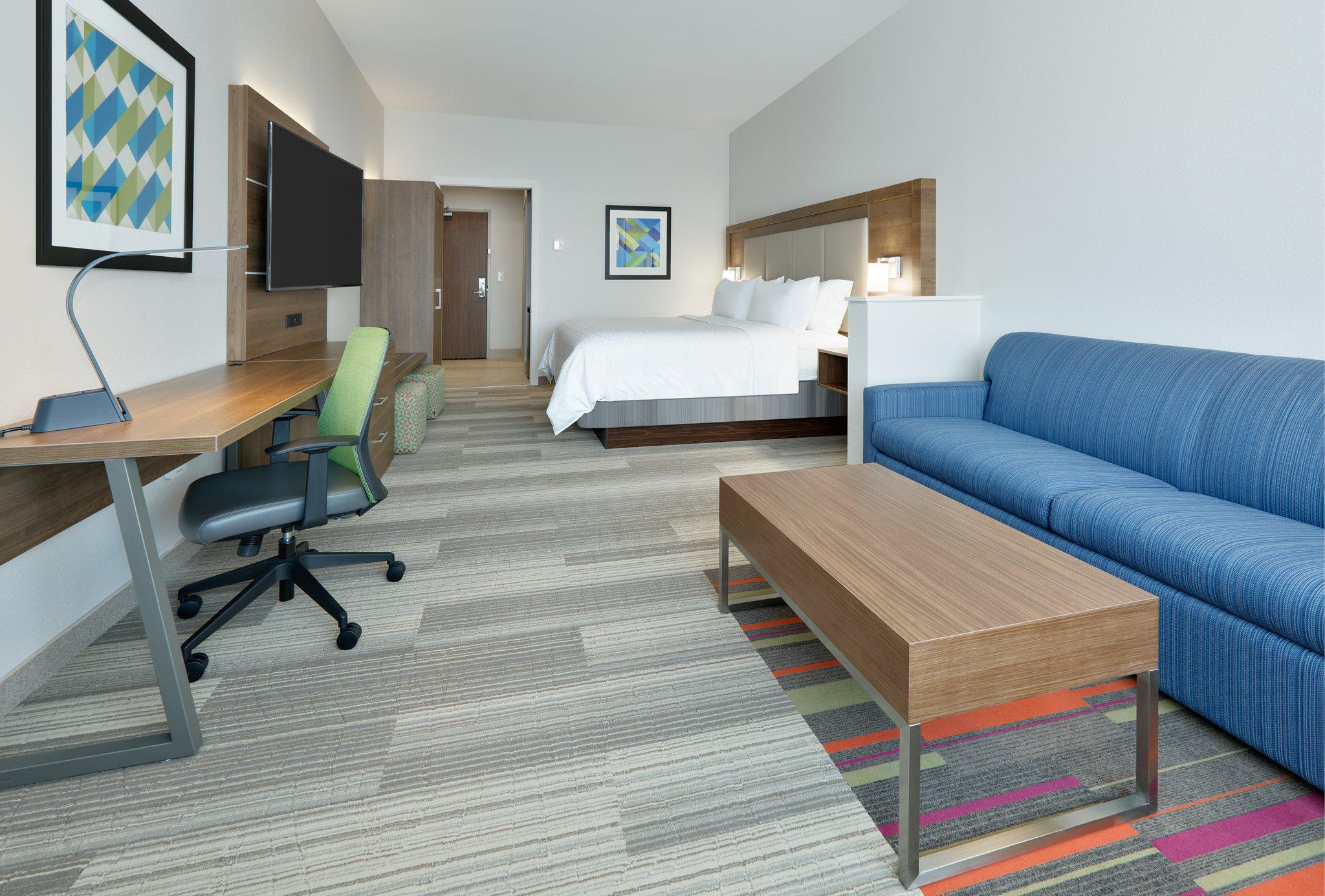 Holiday Inn Express & Suites Fort Worth North - Northlake Photo