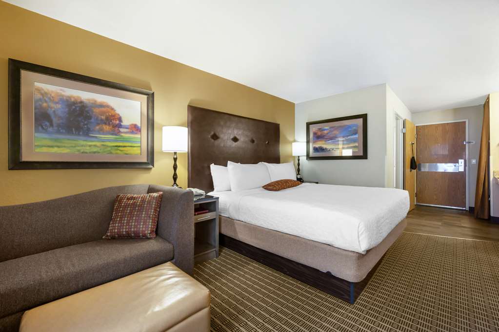 Best Western Plus Yakima Hotel Image