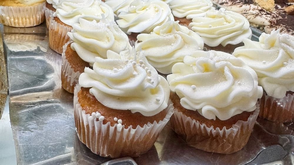 Dozen Cupcakes