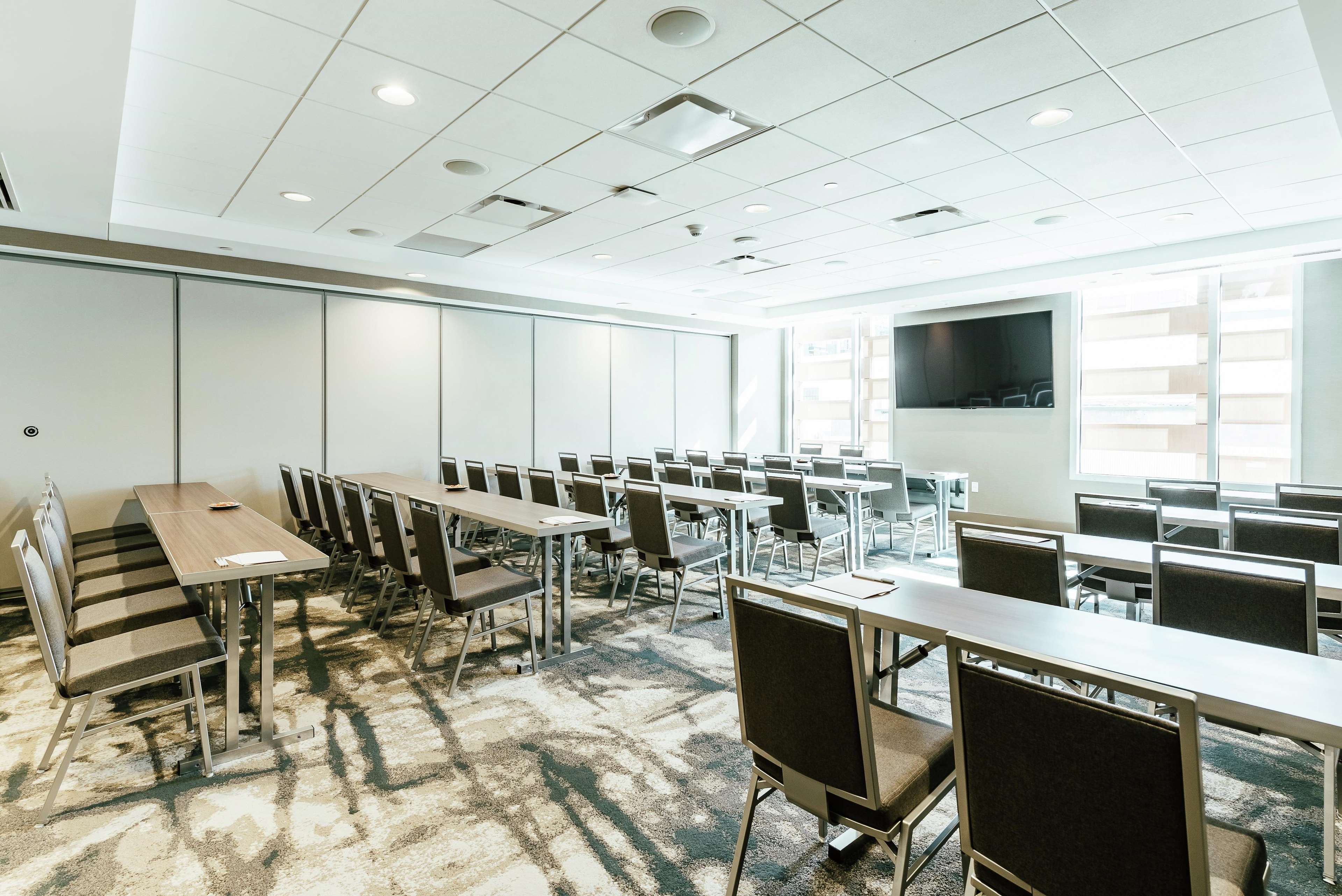 Hilton Garden Inn Denver Union Station Photo