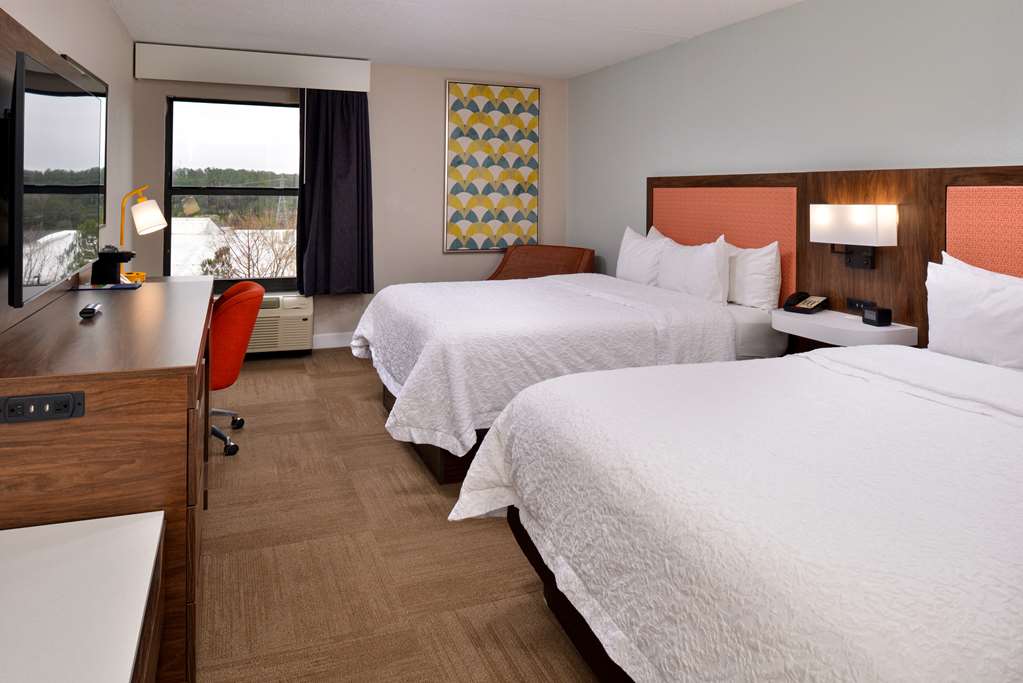 Hampton Inn Henderson Image