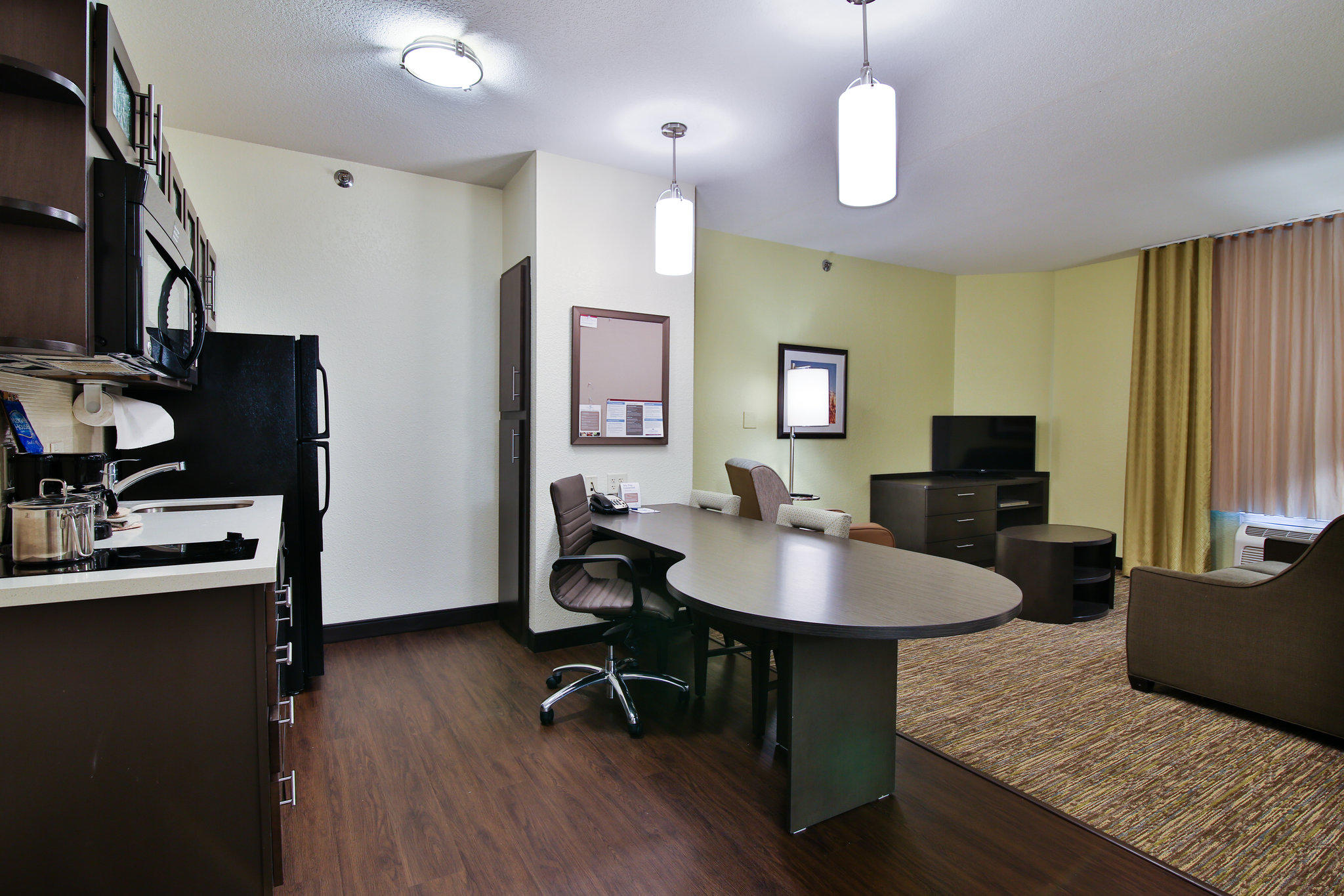 Candlewood Suites Bismarck Photo