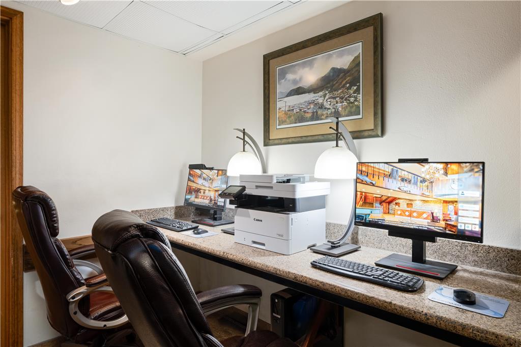 Best Western Kodiak Inn Image