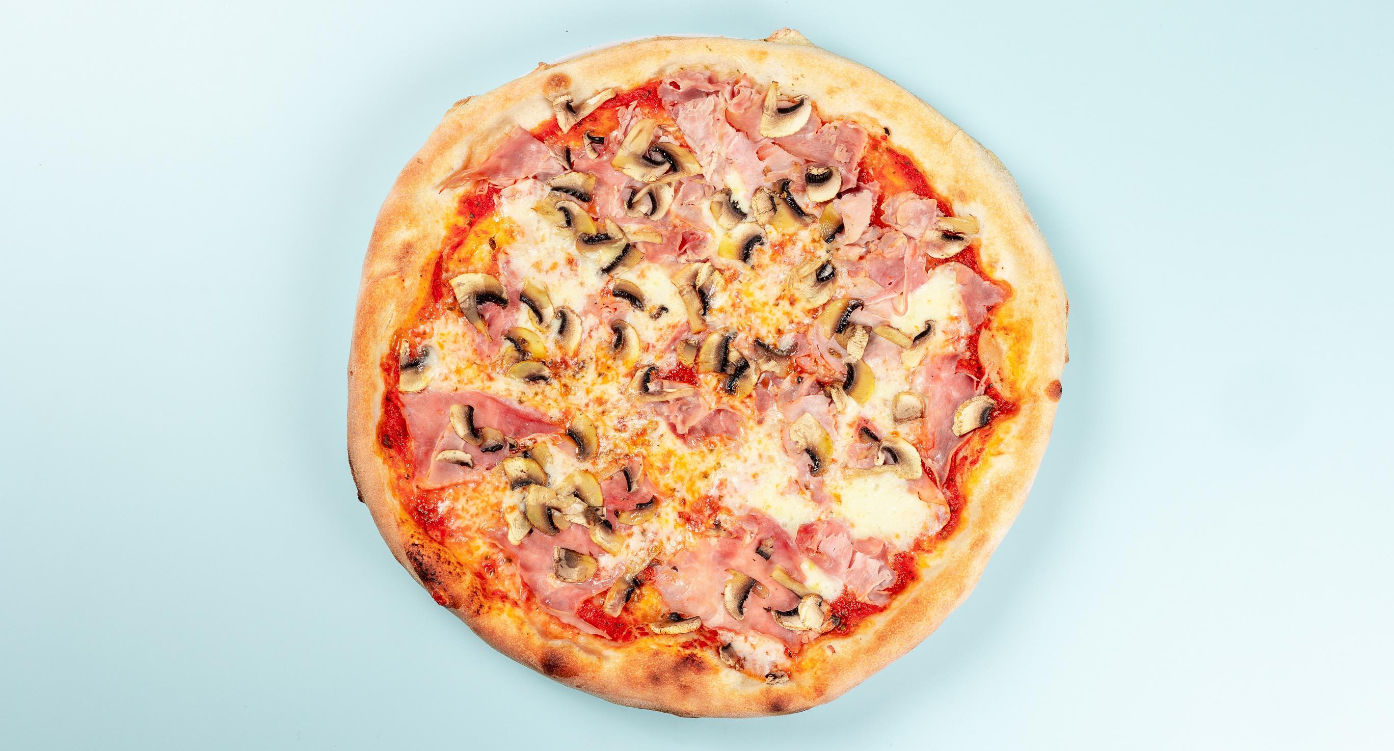 Pizza Prosciutto e Funghi