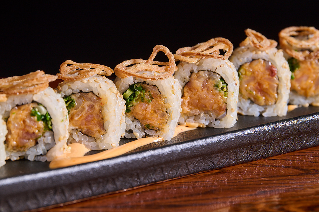 CRUNCHY SPICY YELLOWTAIL *†
