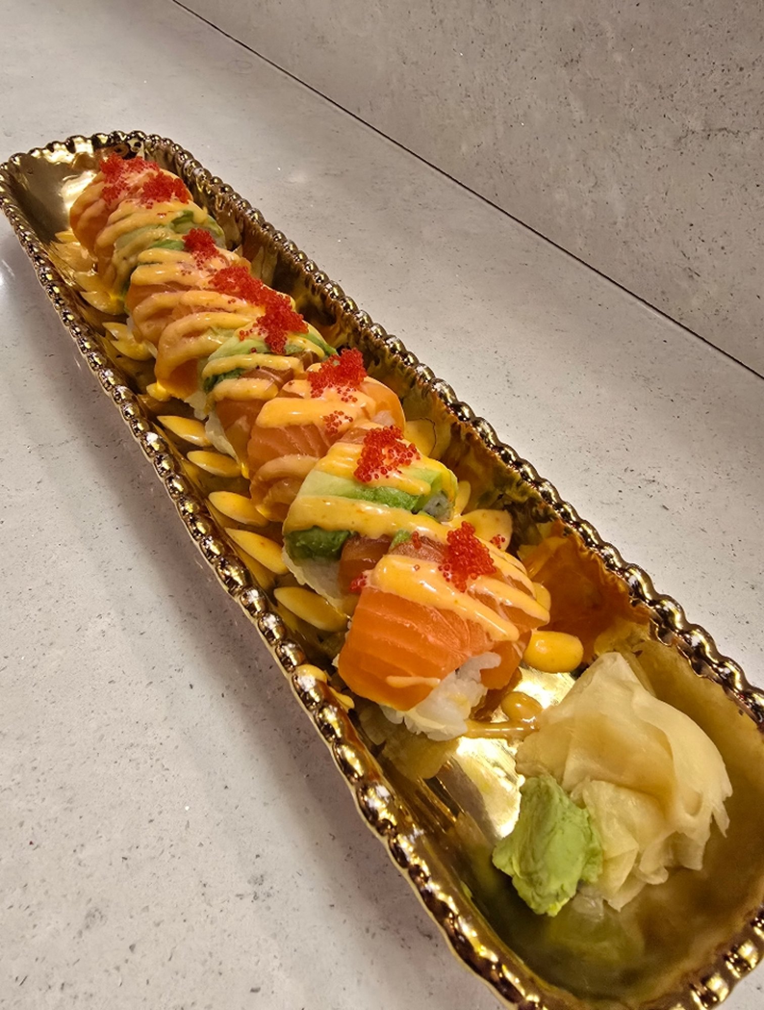 Double Salmon Roll