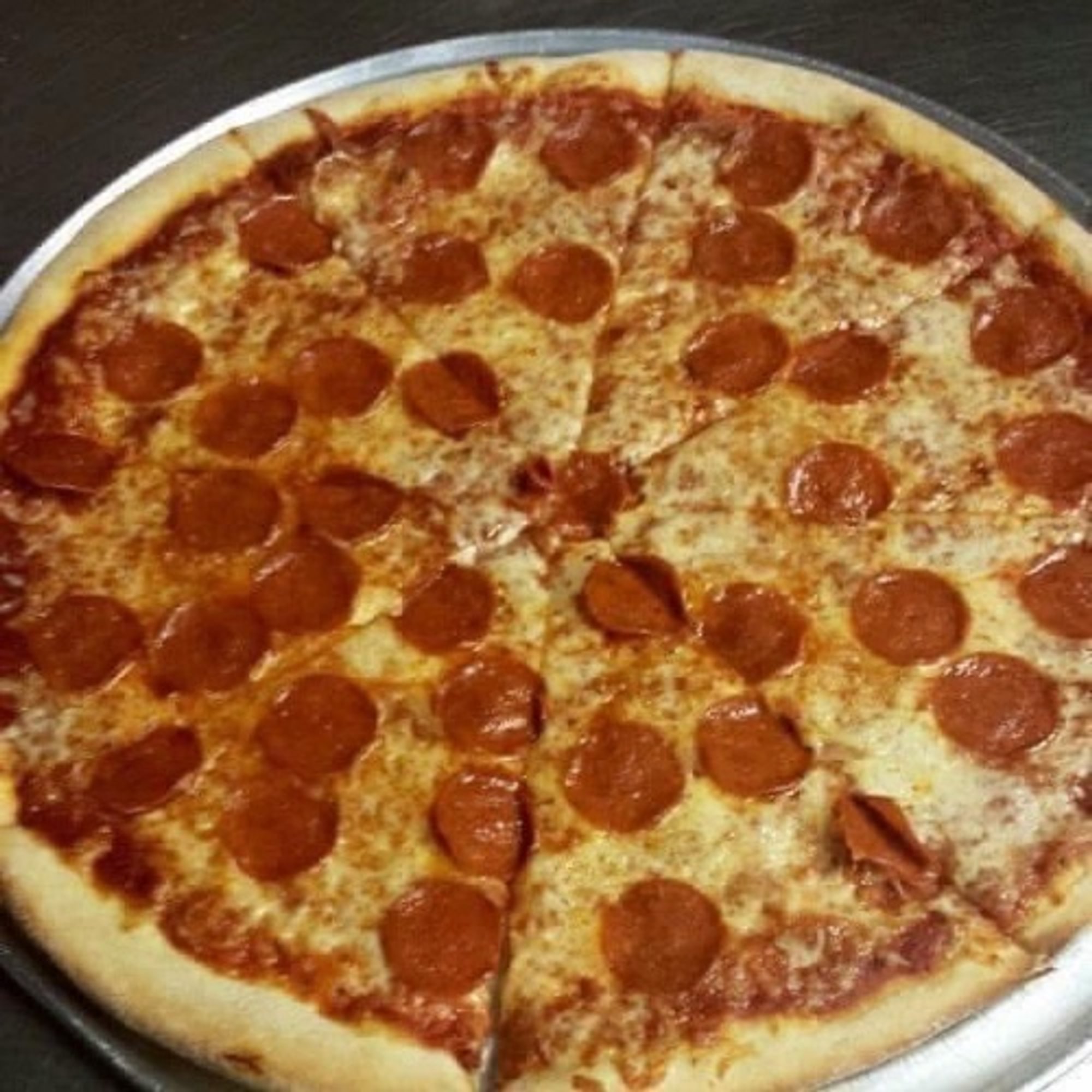 Pepperoni Pizza (Medium)