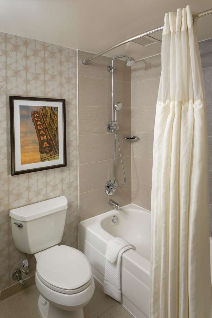 Hilton Birmingham Downtown at UAB Image