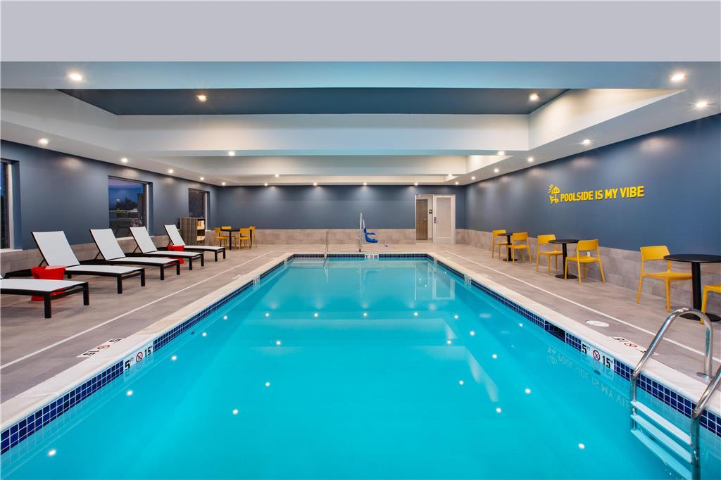 Home2 Suites by Hilton Traverse City Image