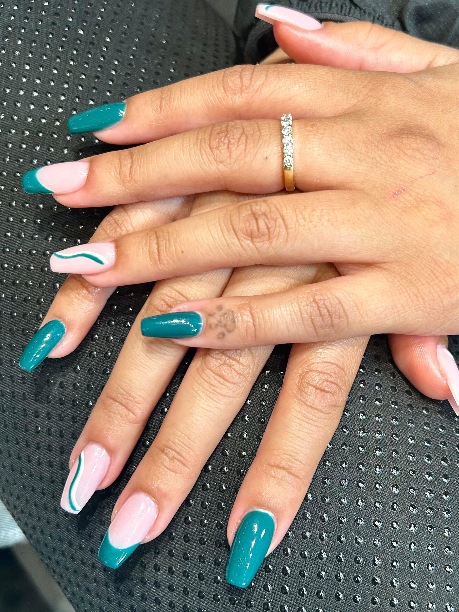 Thi Spa & Nails Image