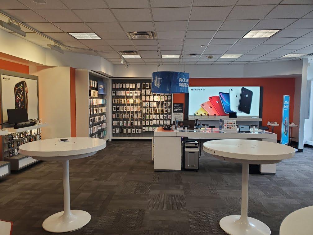 AT&T Store Photo