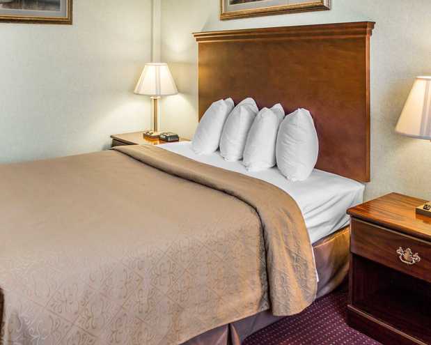 Images Quality Inn & Conference Center