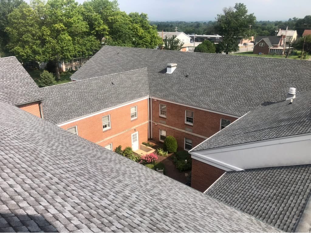 Capital City Roofing Image
