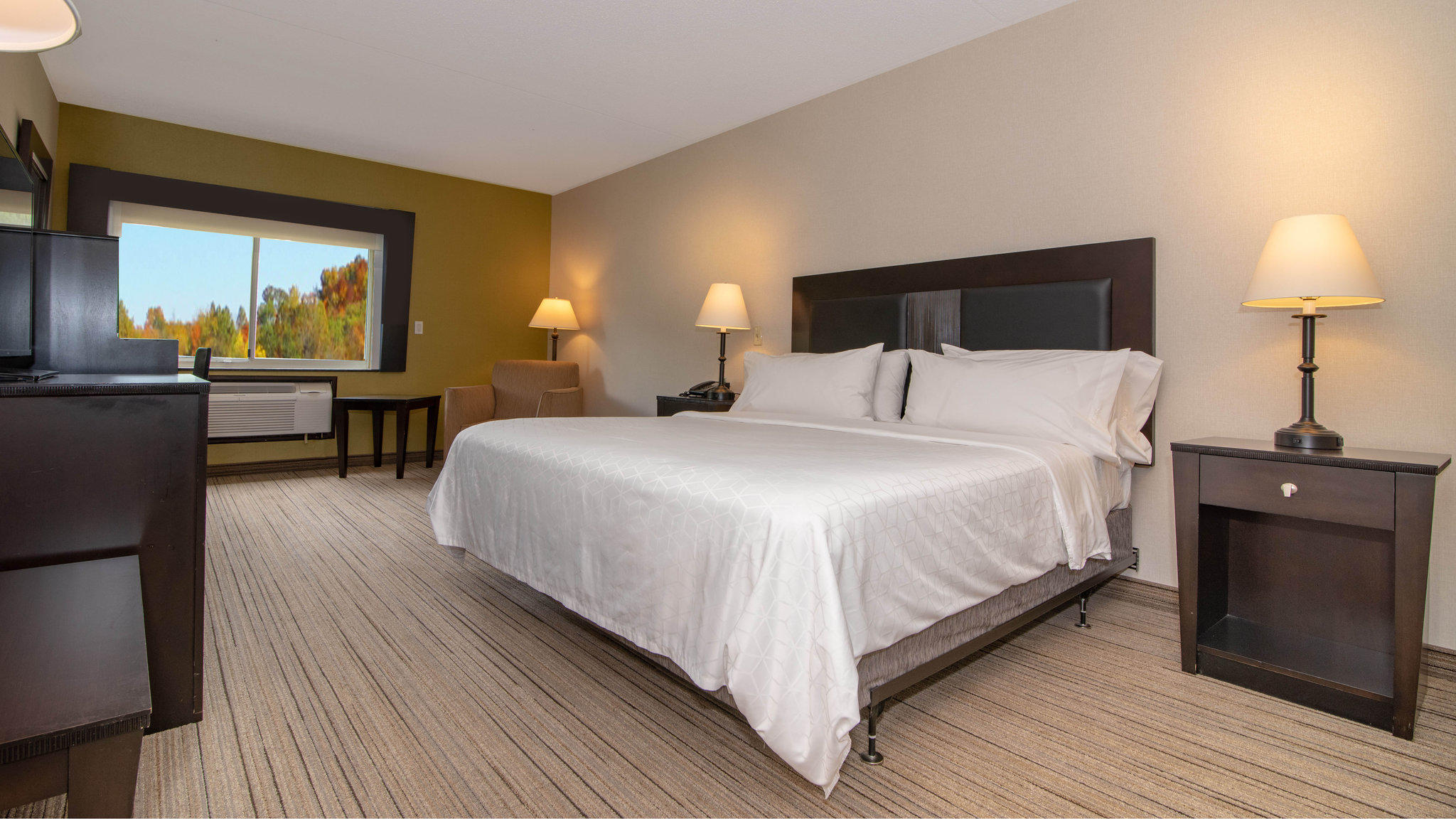 Holiday Inn Express Stony Brook-Long Island Photo