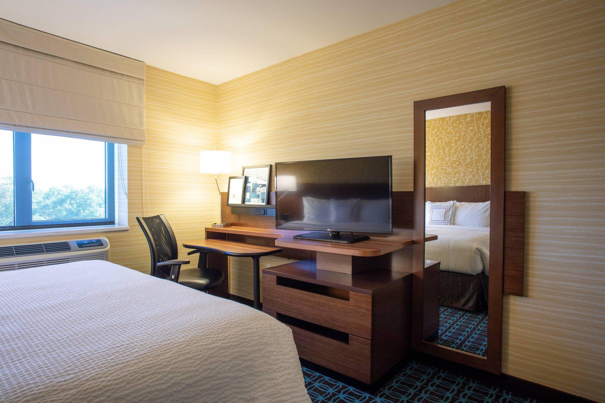 Fairfield Inn & Suites by Marriott New York Queens/Fresh Meadows Photo