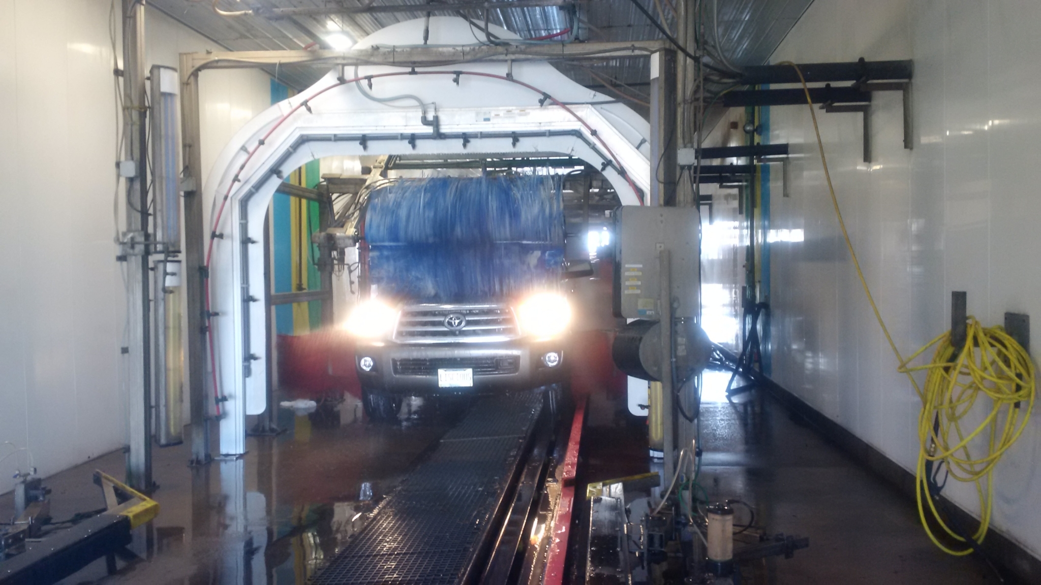 valet car wash kitchener hours