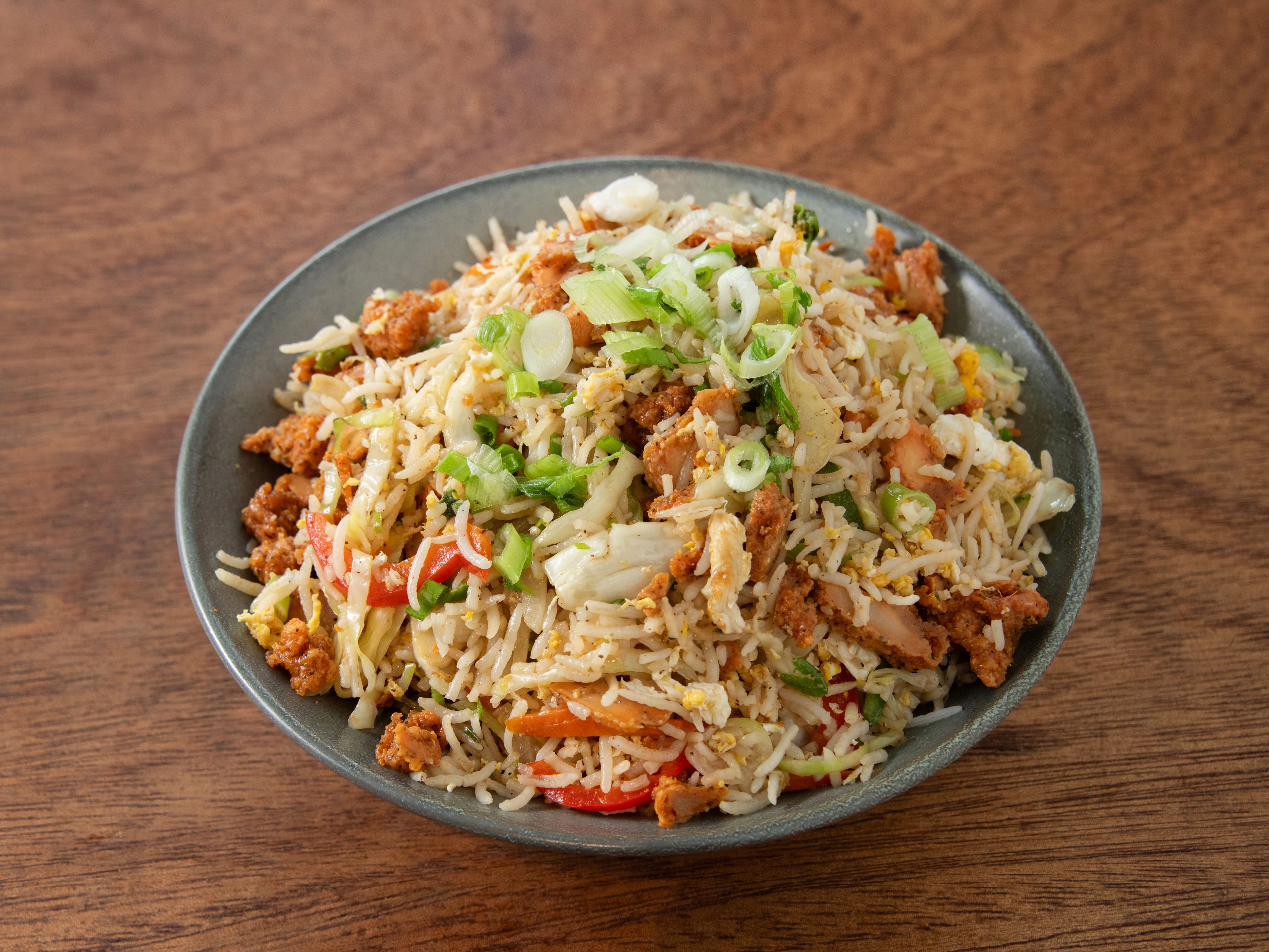 CHICKEN FRIED RICE