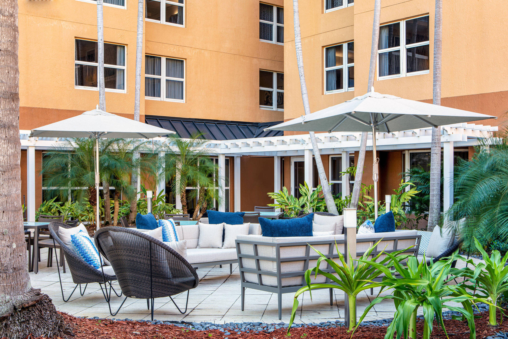 Courtyard by Marriott Miami Aventura Mall Photo