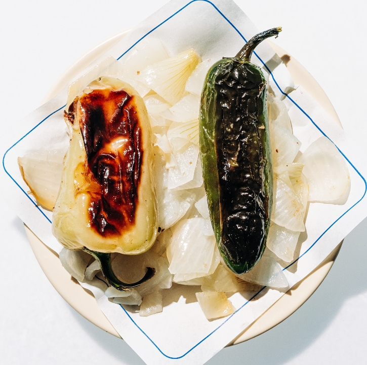 CEBOLLA Y CHILES