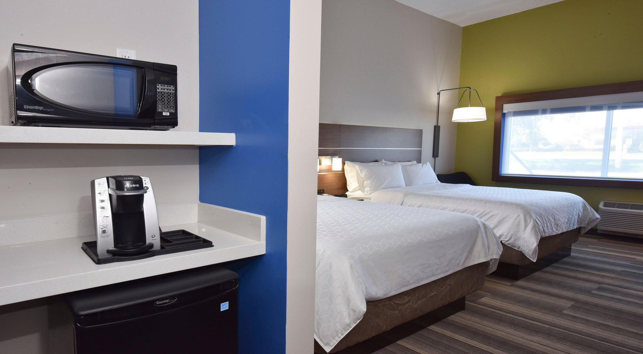 Holiday Inn Express & Suites Orlando - Lake Nona Area Photo