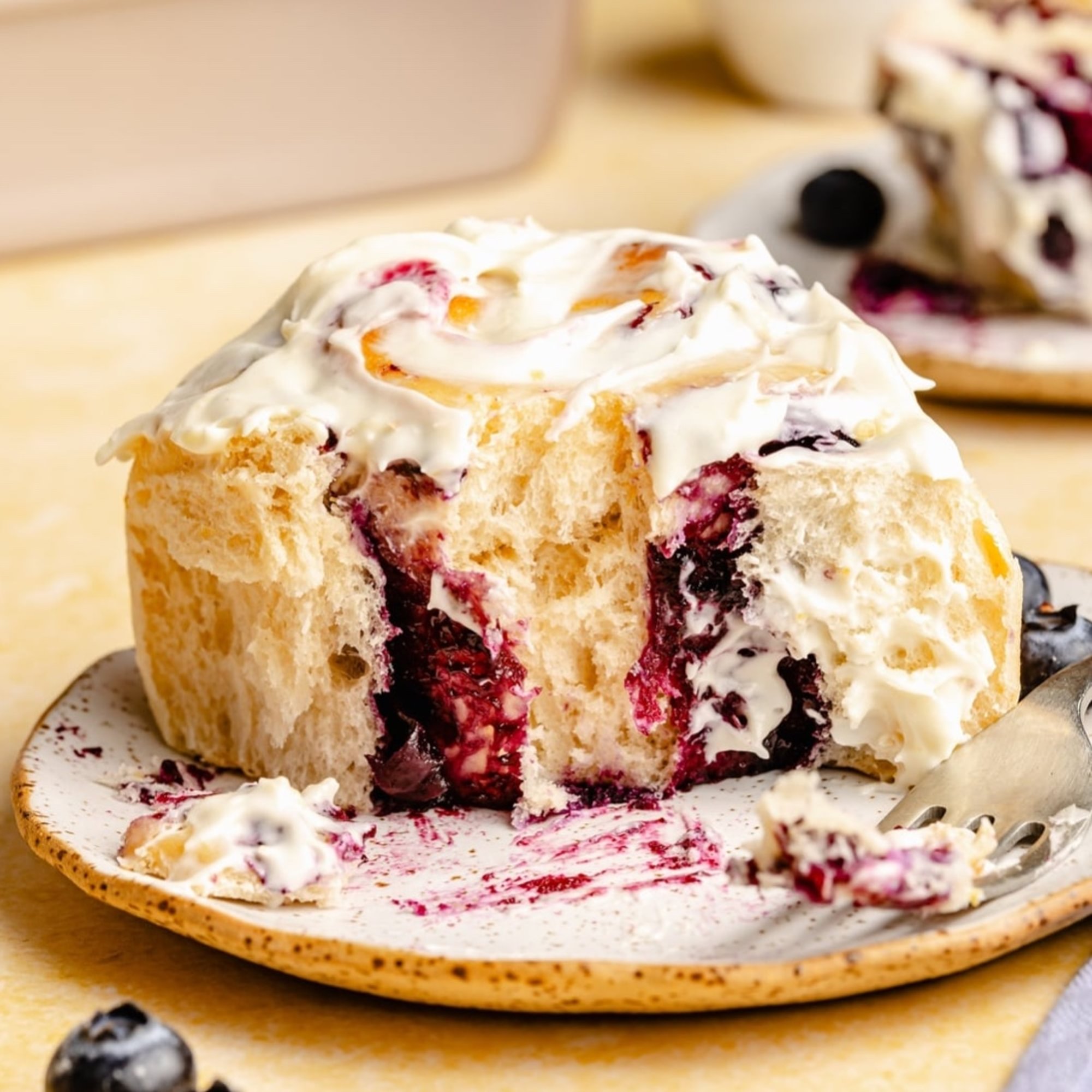 Mixed berry Sweet roll