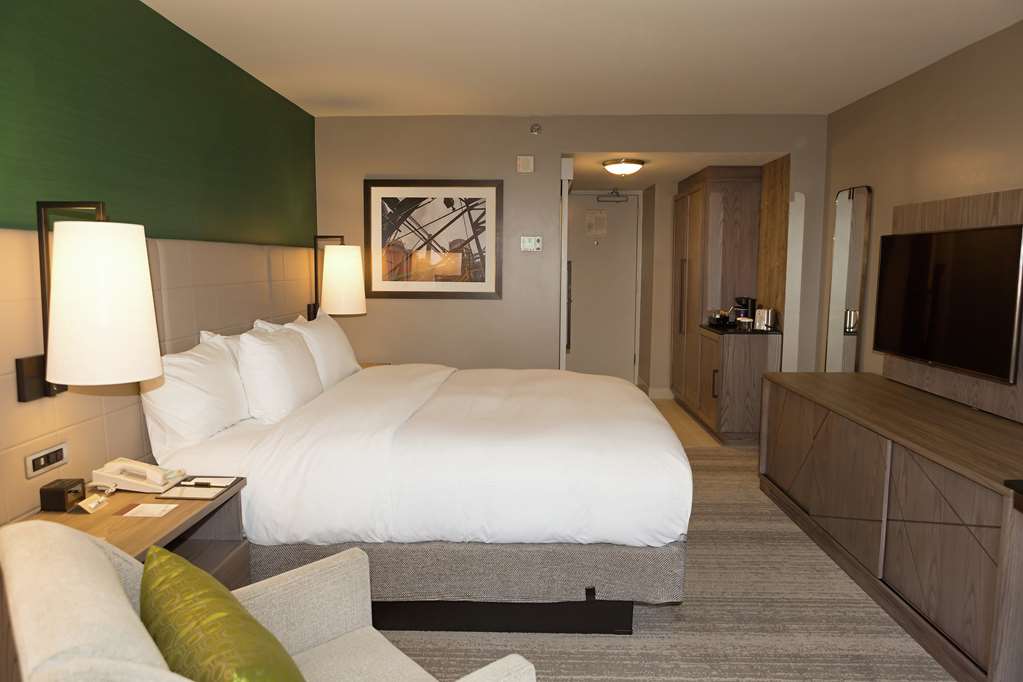 Hilton Birmingham Downtown at UAB Image