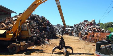 Get the Most Out of Your Metal Recycling With a Summer Visit to the Scrap Yard