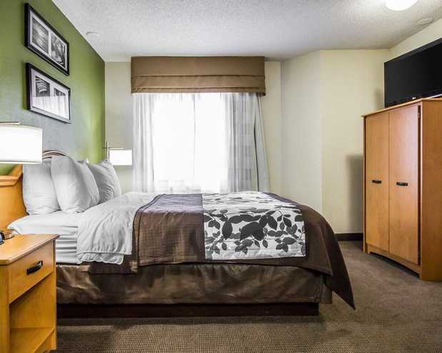 Images Sleep Inn & Suites Airport