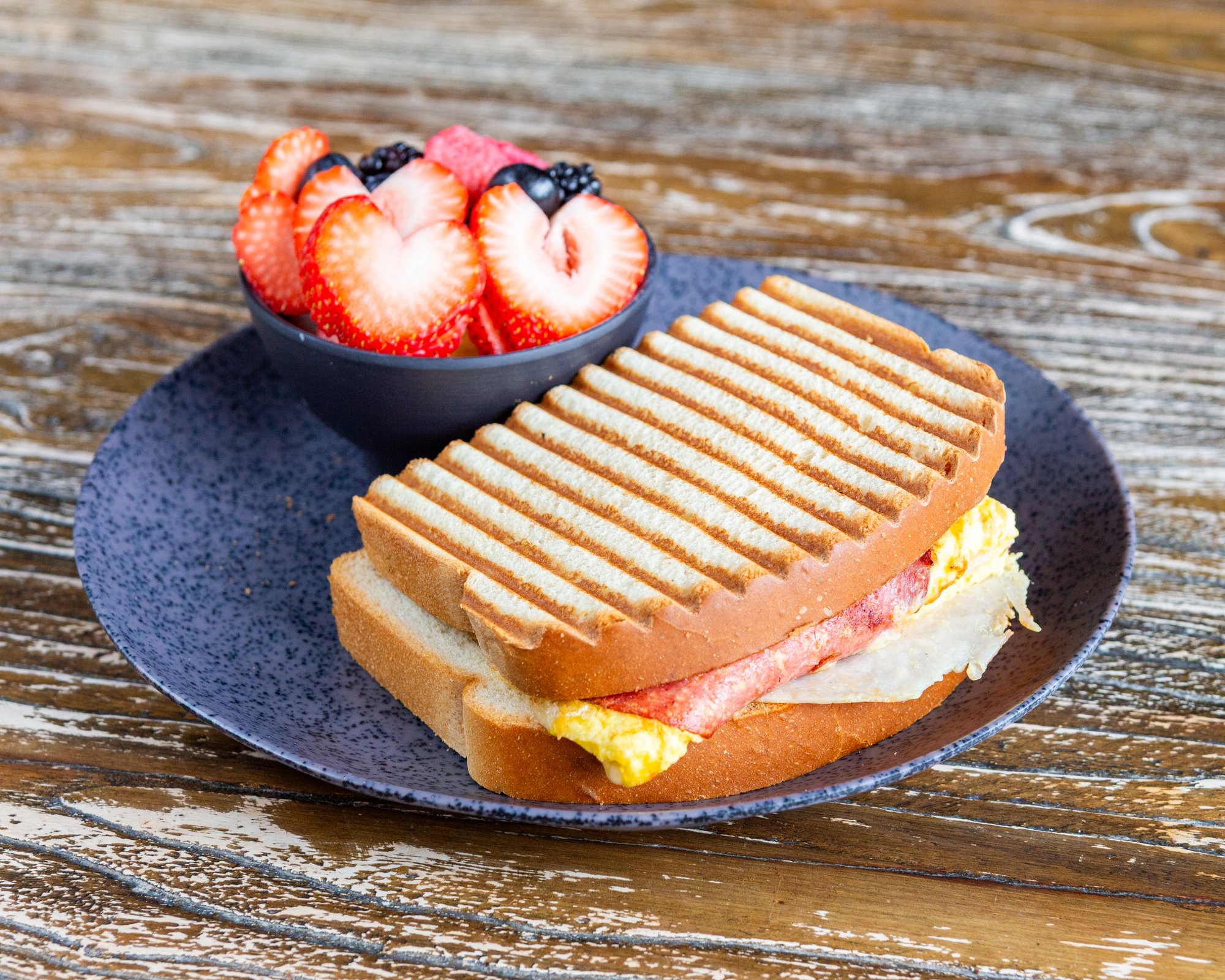 Deli Omelette Sammie