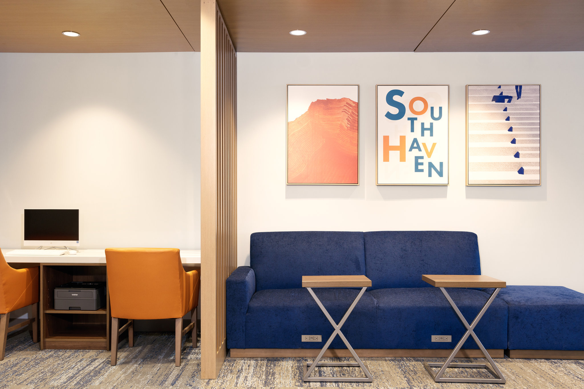 Holiday Inn Express & Suites Chicago West - Oak Park by IHG Image