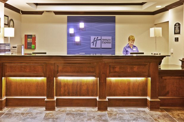 Images Holiday Inn Express & Suites Tulsa-Catoosa East I-44