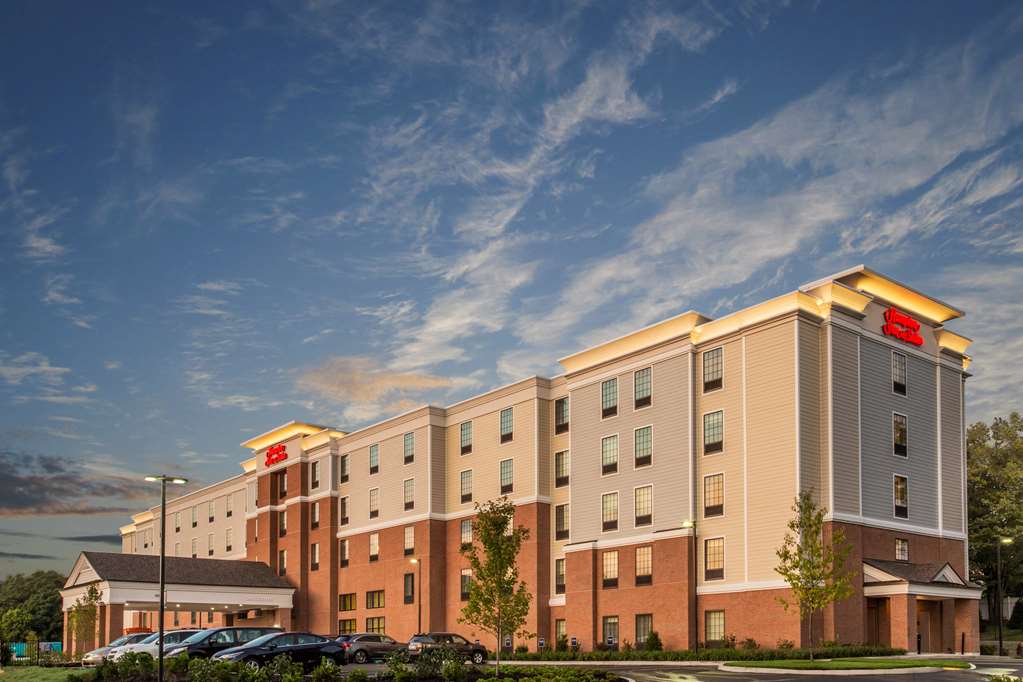 Hampton Inn & Suites Yonkers - Westchester, 555 Tuckahoe Road, Yonkers
