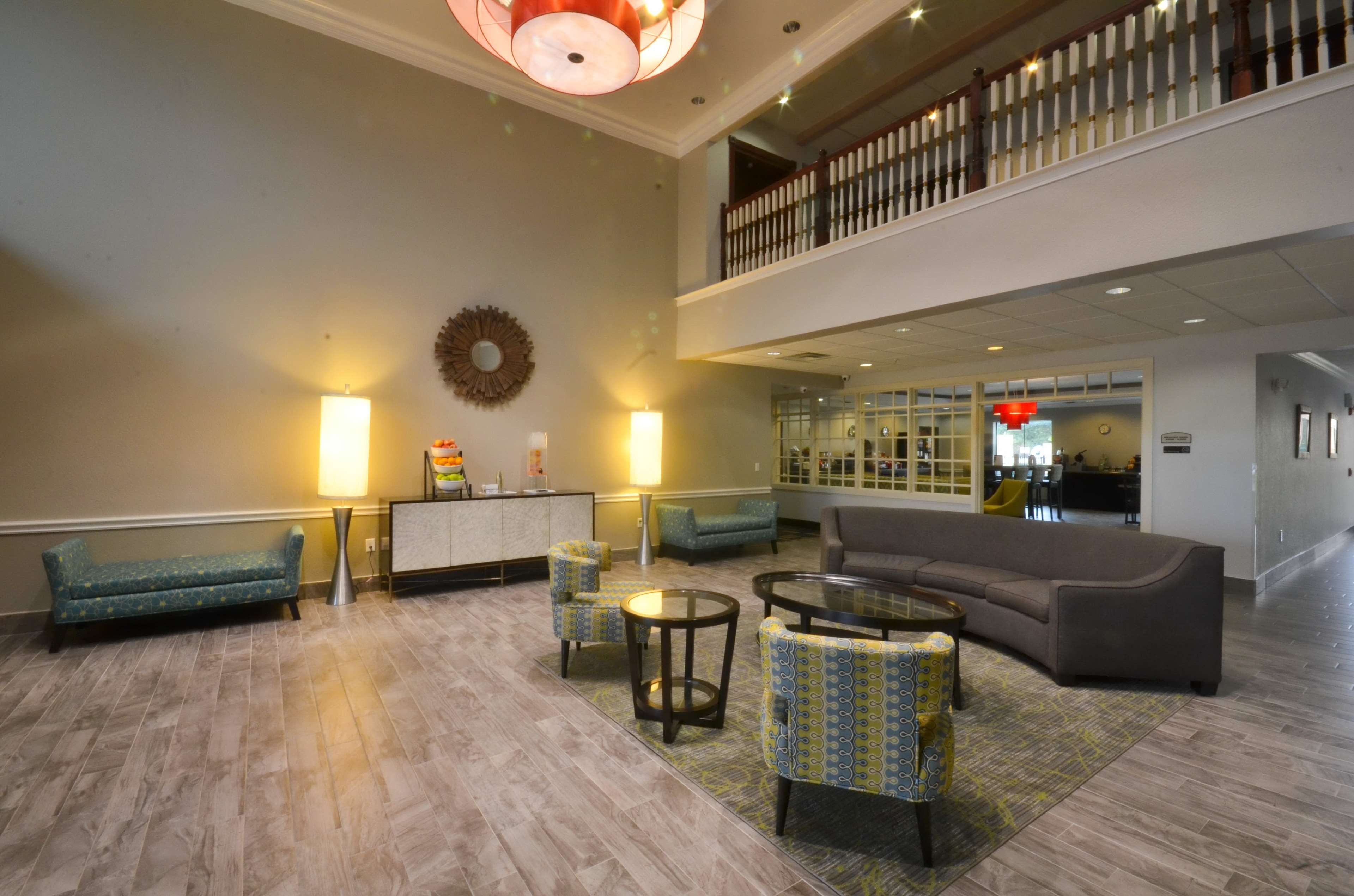 Best Western Galleria Inn & Suites Photo