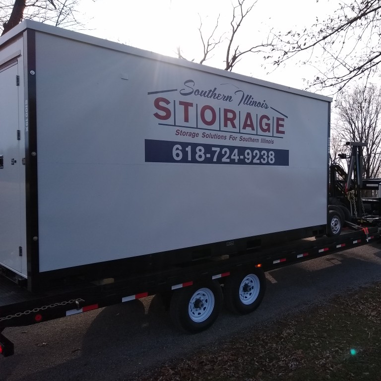 Portable Storage Containers available for Southern Illinois delivered to your home or business.