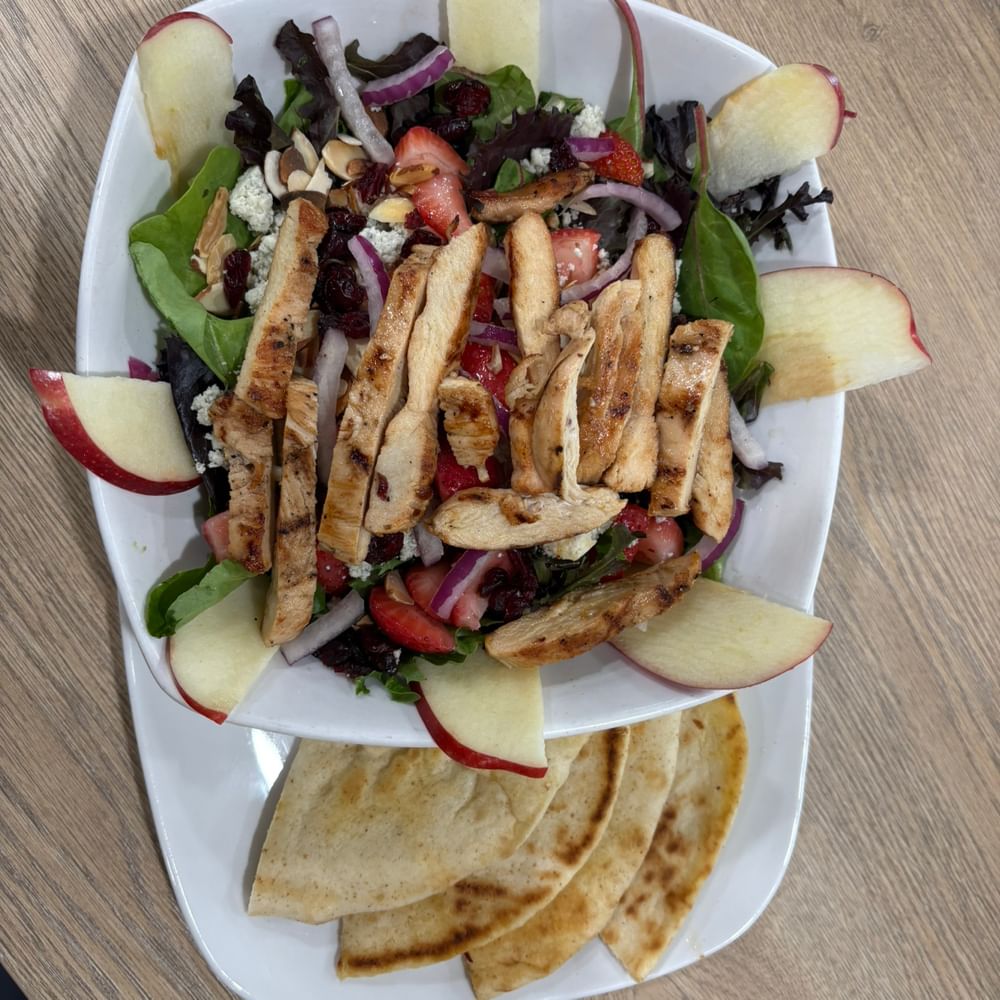 Small Spring Mix Apple Salad 