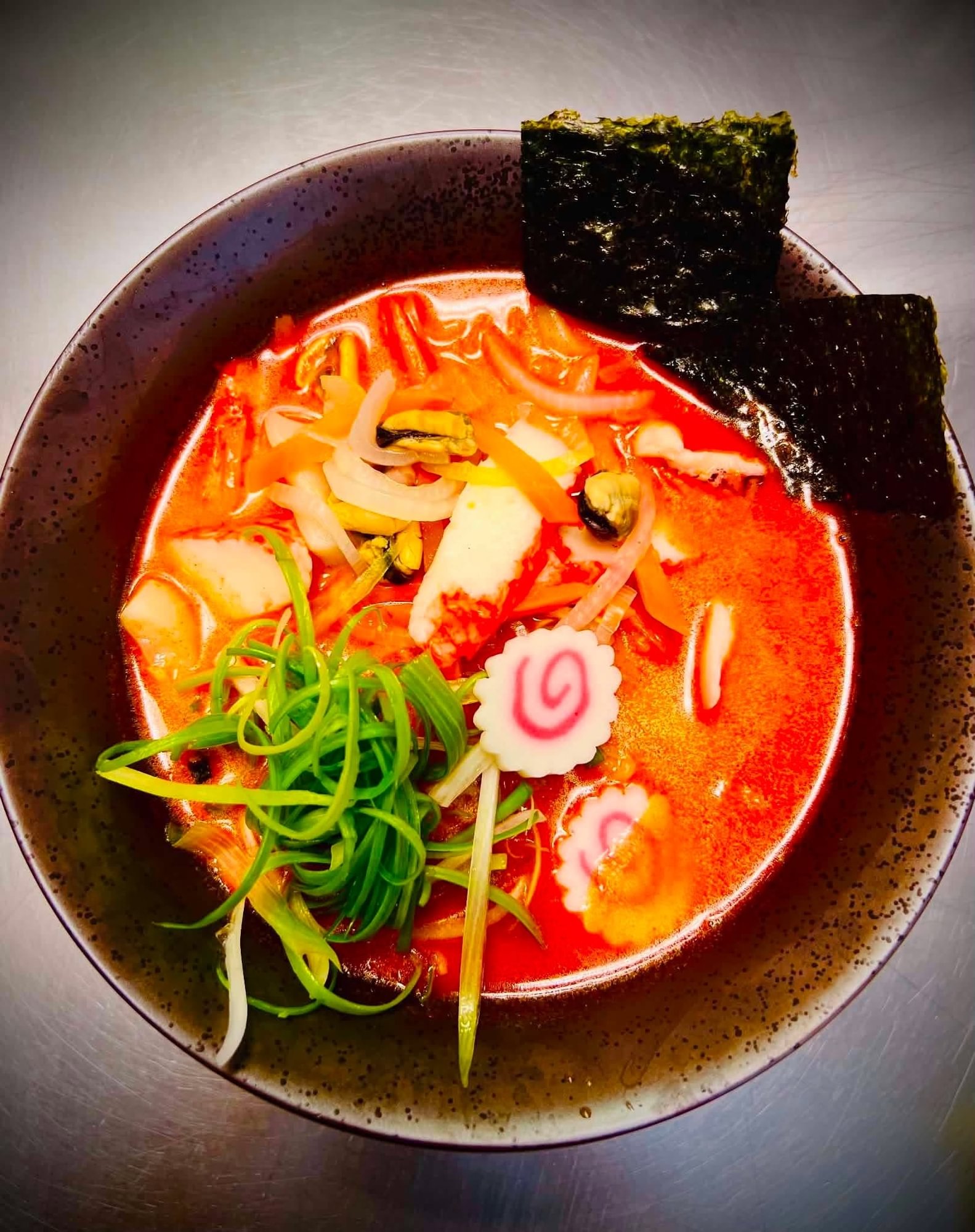 SPICY SEAFOOD RAMEN