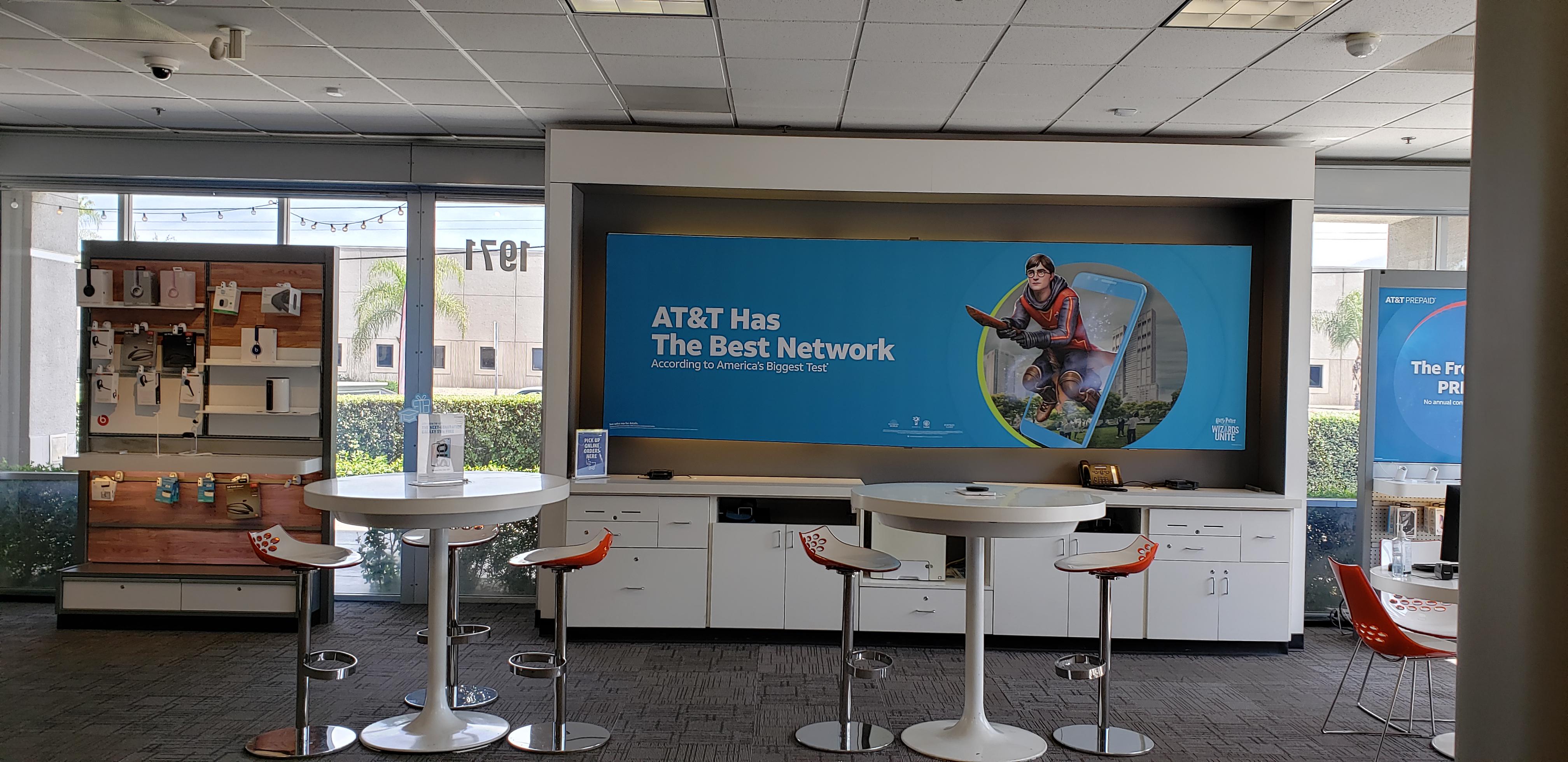 AT&T Store Photo