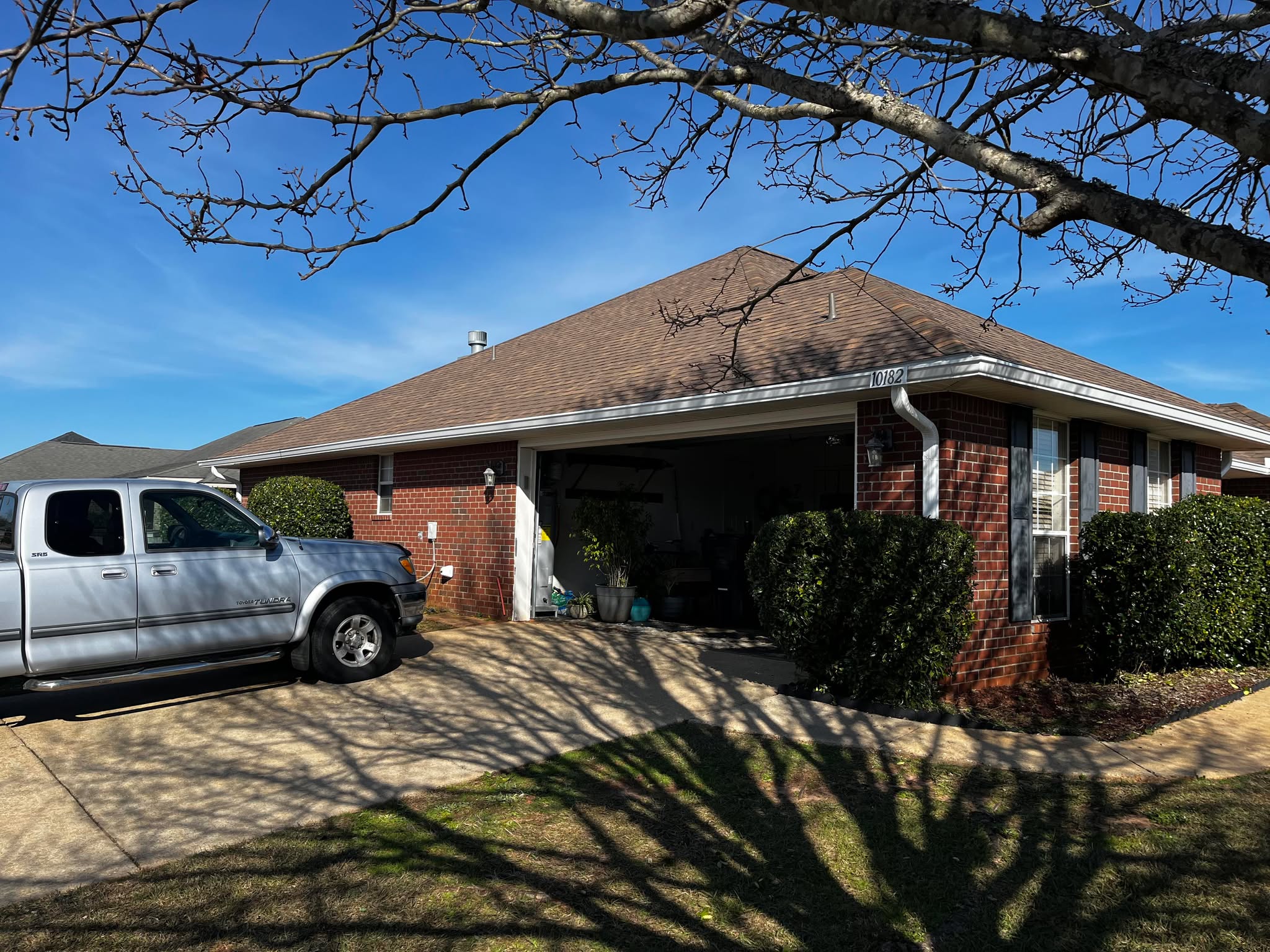 Southern Gutters LLC Image